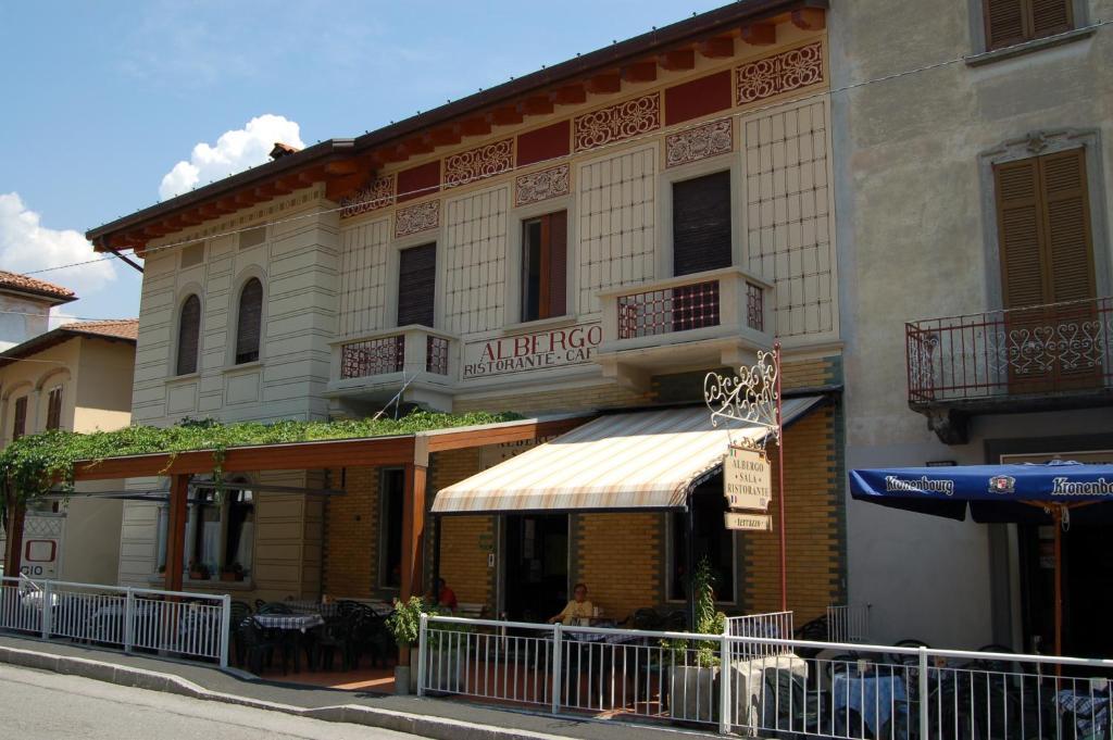 Albergo Sala Valbrona Exterior foto